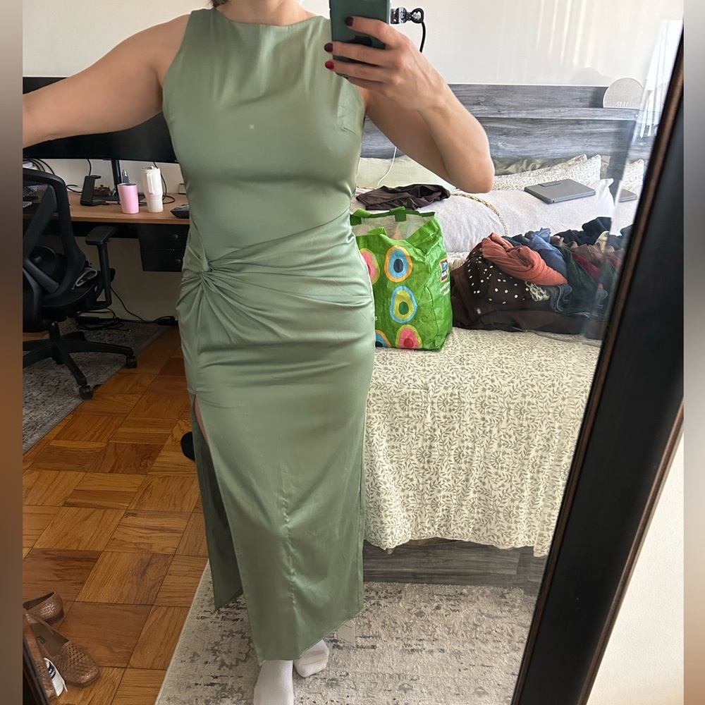 Open Back Wedding Guest Dress (Abercrombie)